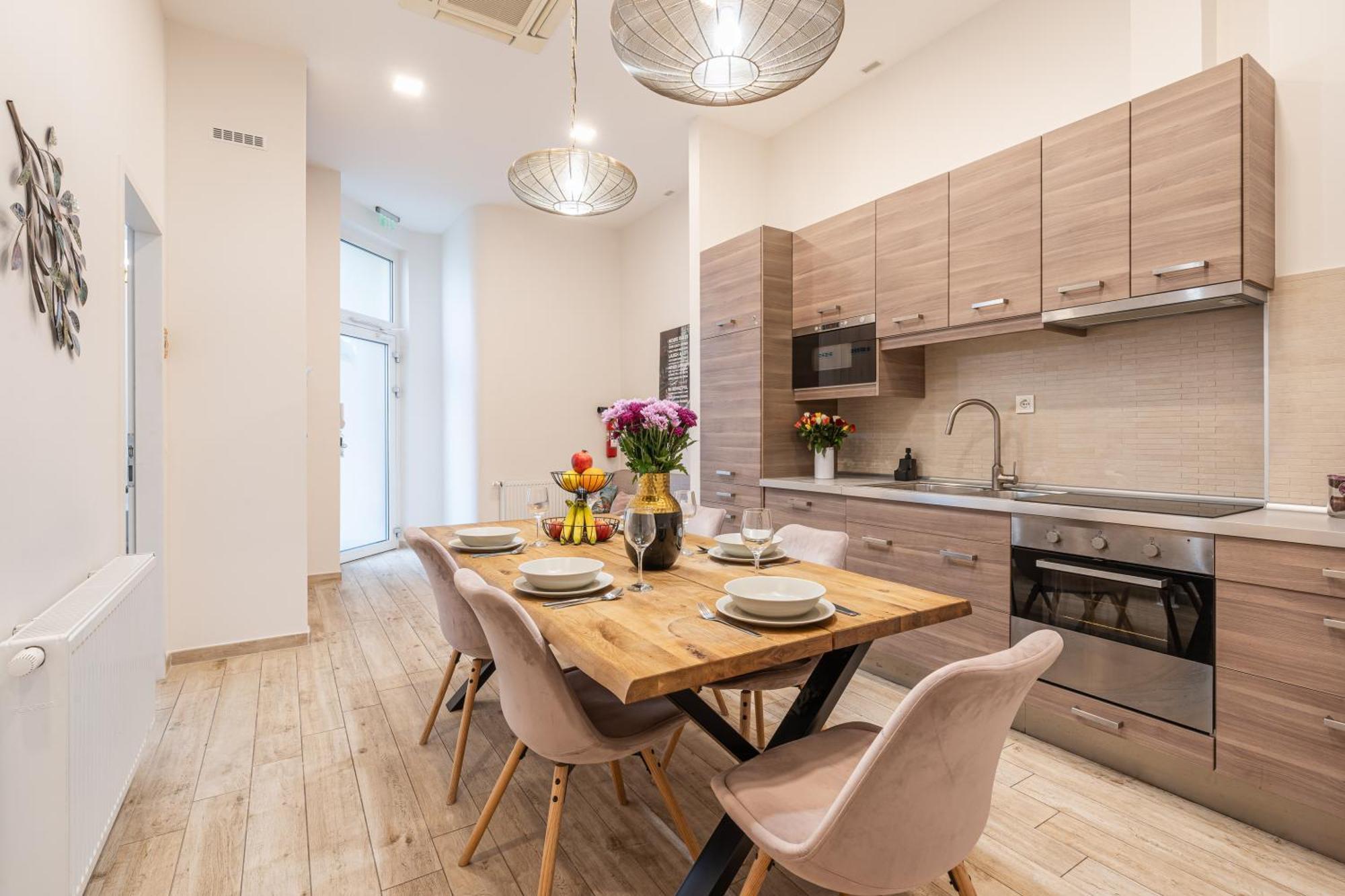 Basilika Monnalisa Luxury 3 Bedrooms Apartment With Amazing View Need Reservation X Free Parking Будапешт Экстерьер фото